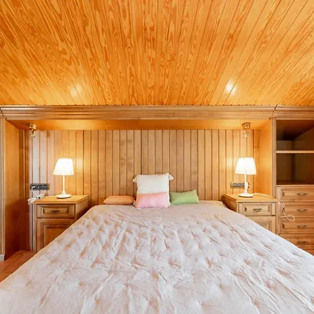 Large 5-bed Villa, Mountain And Beach, At 30' From Barcelona *