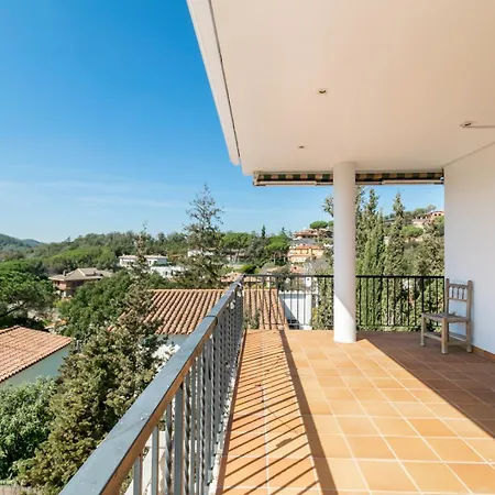 Large 5-bed Villa, Mountain And Beach, At 30' From Barcelona Villa Vallromanes