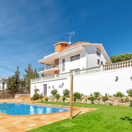 Villa Large 5-bed Villa, Mountain And Beach, At 30' From Barcelona *