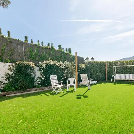 Villa Large 5-bed Villa, Mountain And Beach, At 30' From Barcelona