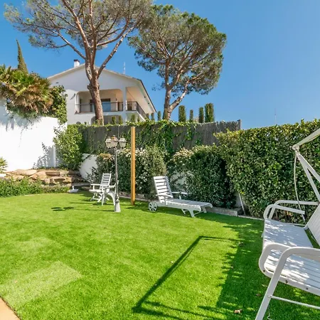 Villa Large 5-bed Villa, Mountain And Beach, At 30' From Barcelona *